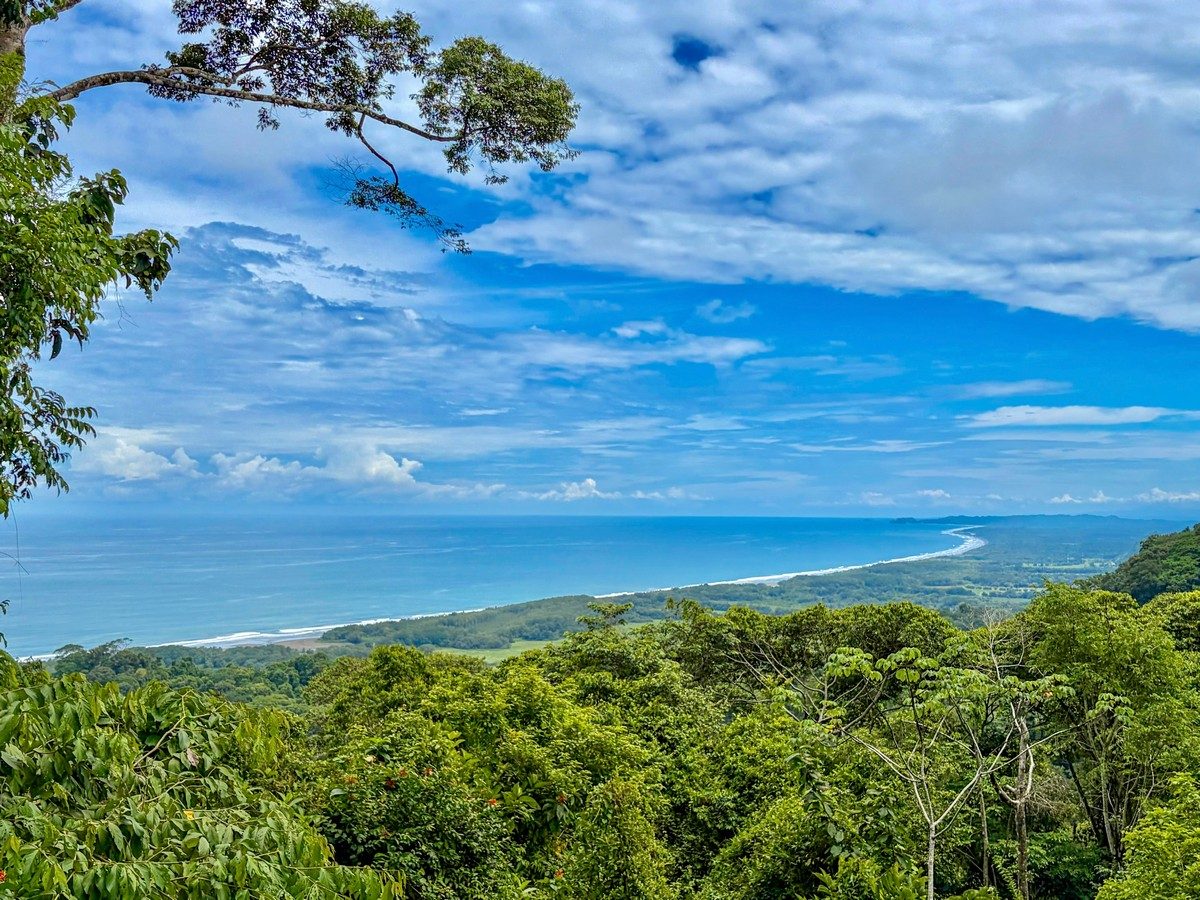 Spectacular Ocean View Estate Lot in Lagunas de Barú, Dominical, 15min to Beaches!!!