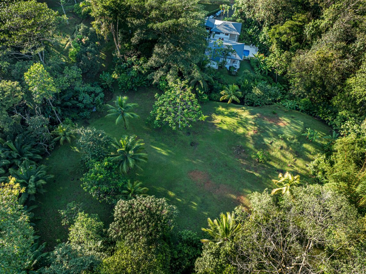 Development Parcel Central Uvita with River!