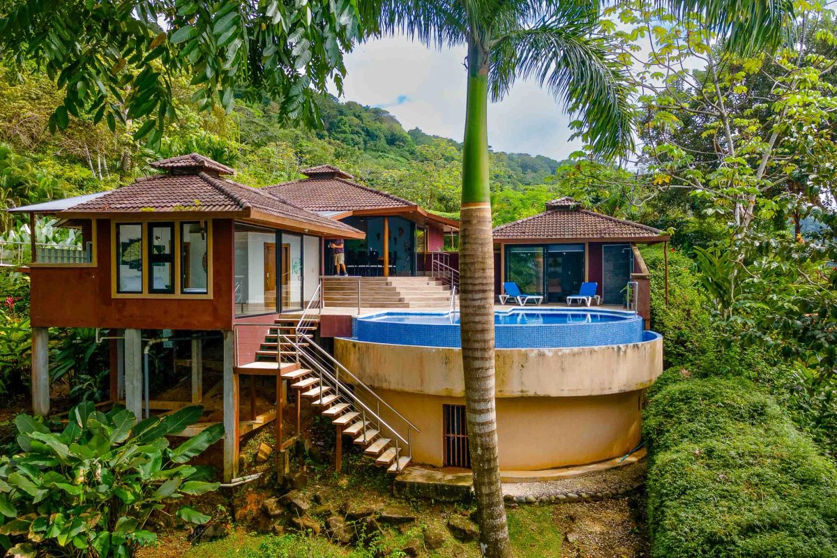Casa Perezoso Lavish Estate With Ocean Views
