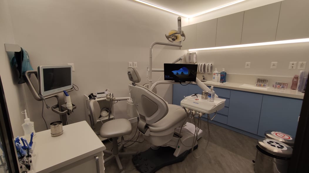 Clínicas e Laboratórios