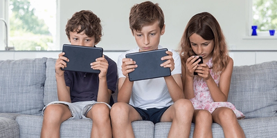 Pantallas en Casa: Transición Suave para Disfrutar Más la Vida