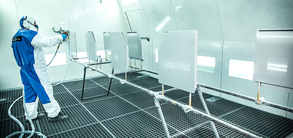 Main painting a metal plate