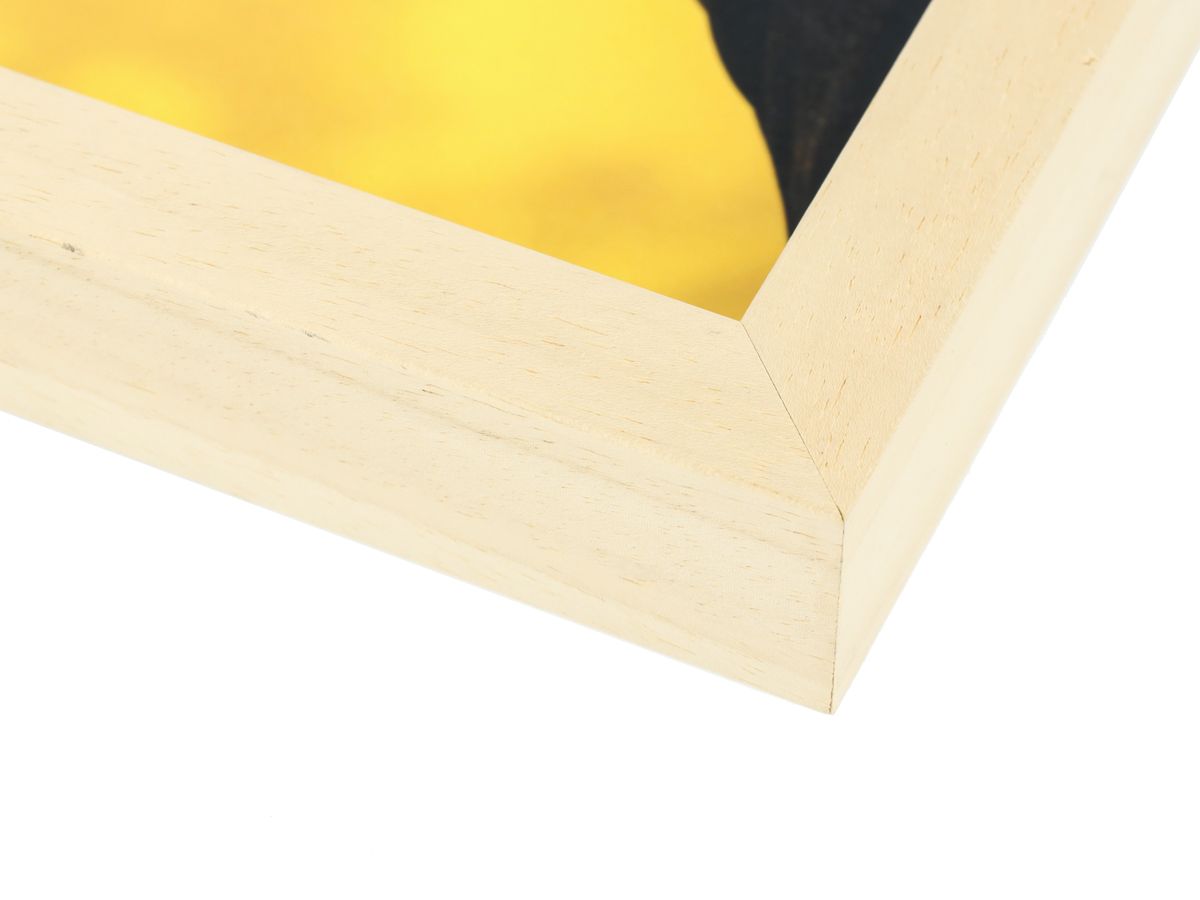 Unbehandelter Naturholzrahmen