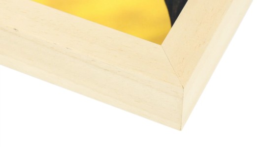 Unbehandelter Naturholzrahmen