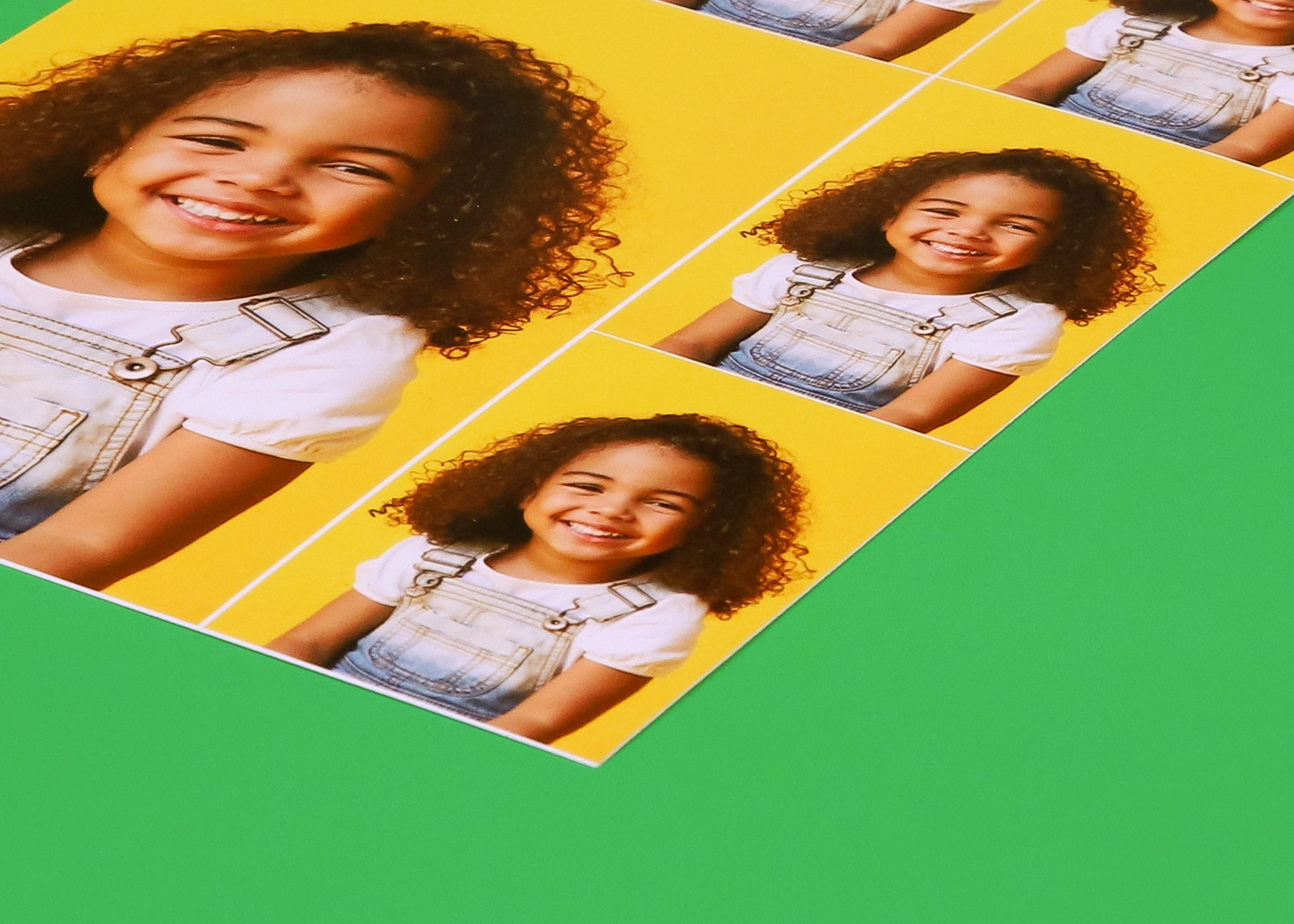 Schulfotoset aus der Ecke fotografiert