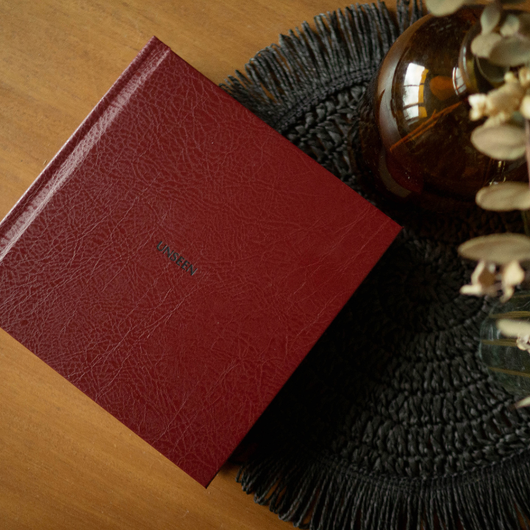 Rood lederen fotoboek