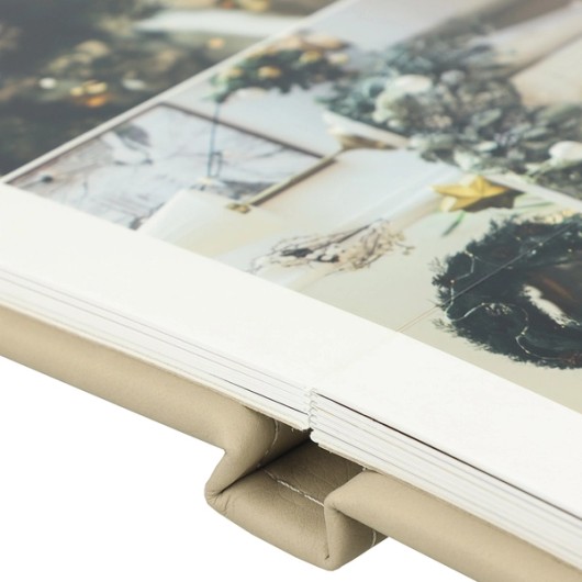 Reliure à plat (lay-flat) du livre photo professionnel