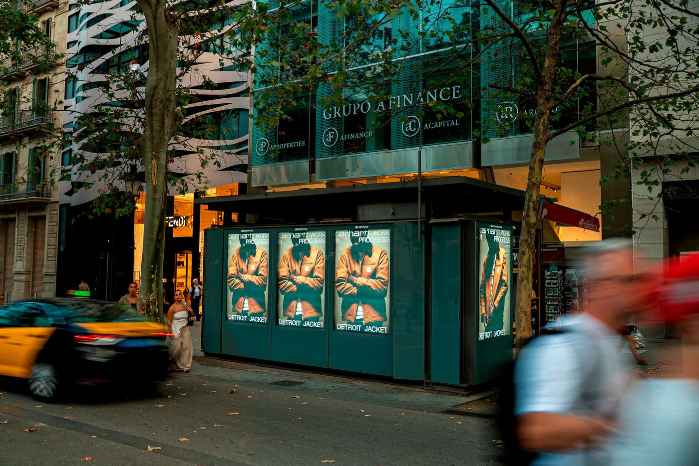 CARTHART - Kiosco Pº de Gracia en Barcelona · AMVIA