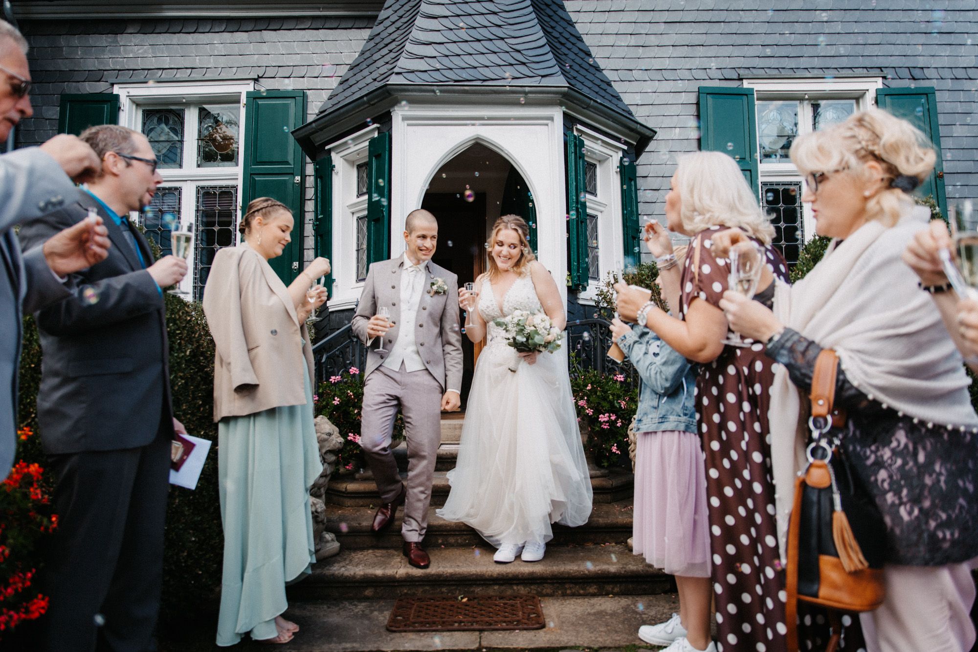 Exklusive Hochzeitsfotografie und Videografie auf Schloss Grünewald in Solingen – Studio Photogram