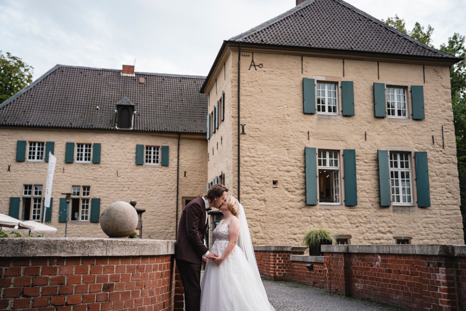 Exklusive Hochzeitsfotografie und Videografie auf der Burg Lüttinghof in Gelsenkirchen – Studio Photogram