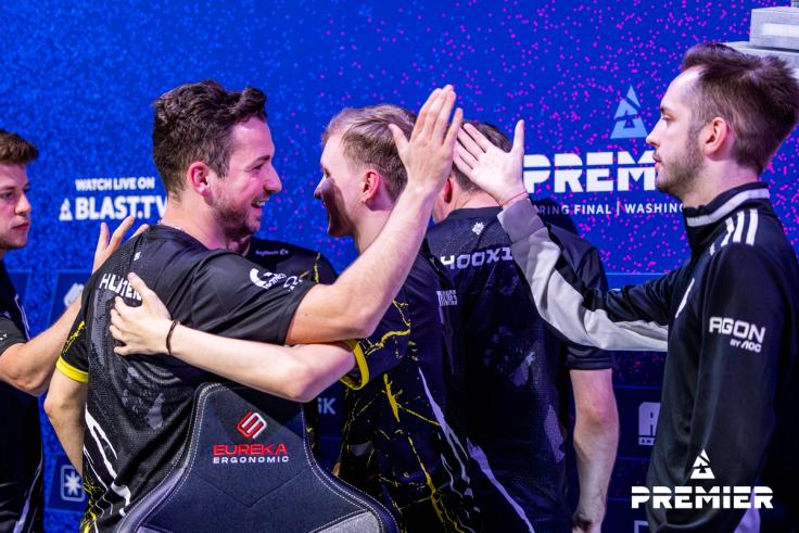 G2 celebrate their victory on Anubis. Photo: Stephanie Lindgren