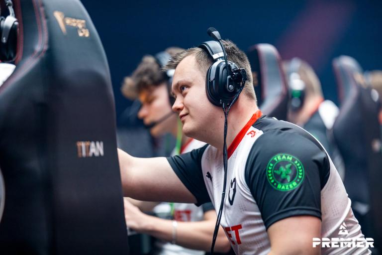 mouz sycrone