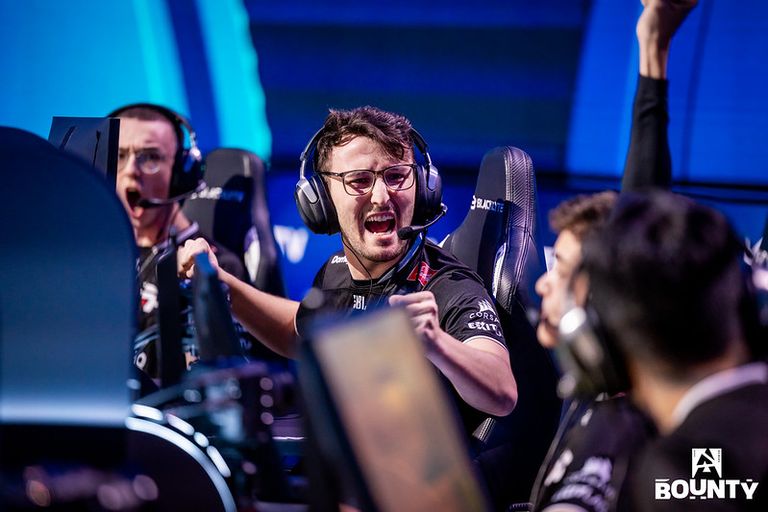 CS analyst and commentator Pimp tells his story in the new documentary series Away From Keyboard 