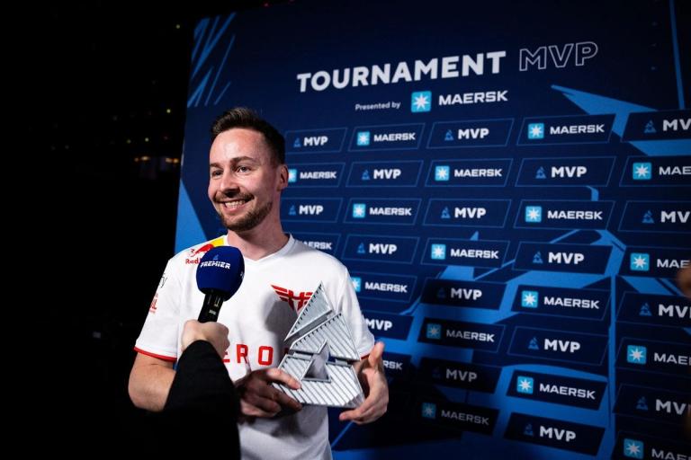 CS analyst and commentator Pimp tells his story in the new documentary series Away From Keyboard 