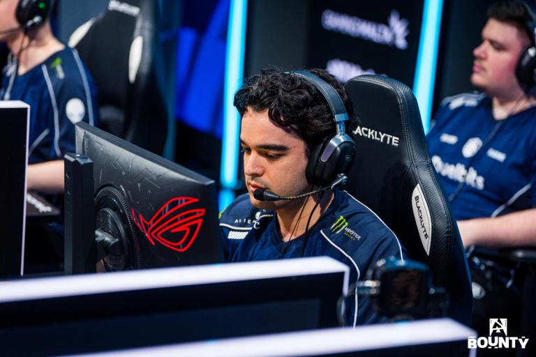 CS analyst and commentator Pimp tells his story in the new documentary series Away From Keyboard 