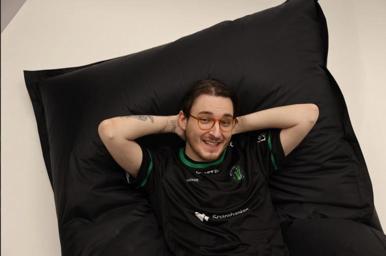 CS analyst and commentator Pimp tells his story in the new documentary series Away From Keyboard 