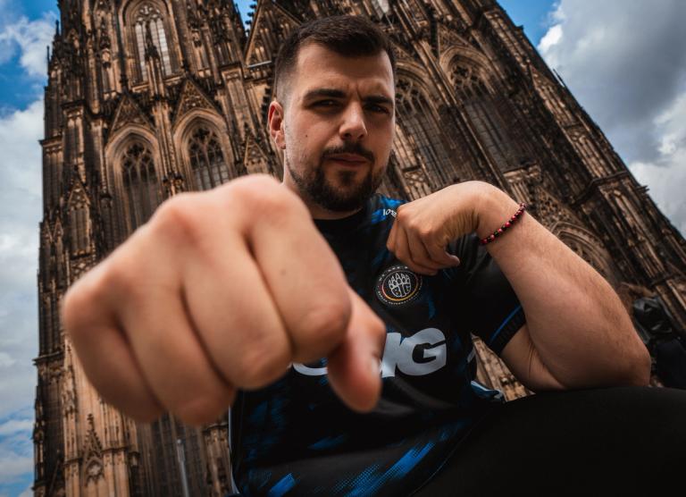 CS analyst and commentator Pimp tells his story in the new documentary series Away From Keyboard 