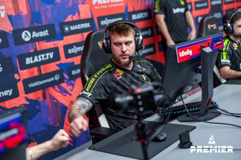 CS analyst and commentator Pimp tells his story in the new documentary series Away From Keyboard 