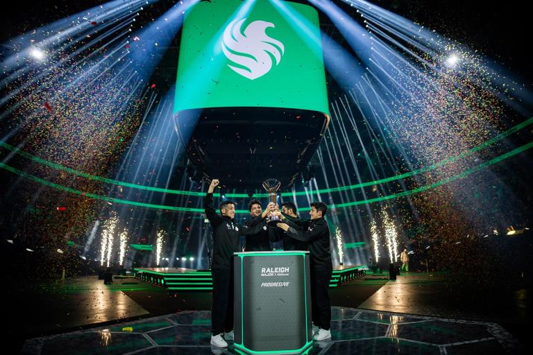 Team Falcons wins RLCS 2025 Raleigh Major