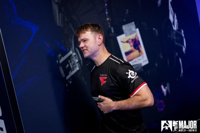 CS analyst and commentator Pimp tells his story in the new documentary series Away From Keyboard 