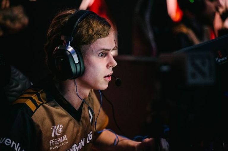 CS analyst and commentator Pimp tells his story in the new documentary series Away From Keyboard 