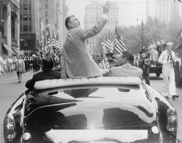 Fanfare for Hogan at a parade in NYC