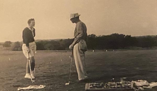 Harvey Penick - Photo Teaching Kathy Whitworth