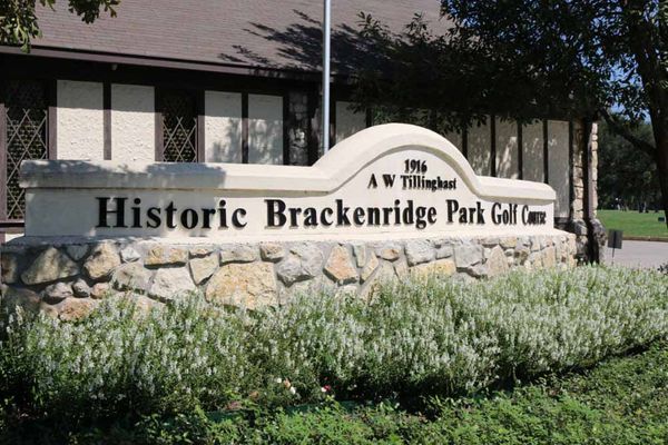Brackenridge Park Golf Course front sign