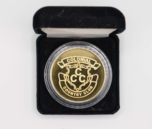 Coin commemorating Marvin Leonard's 50 years of membership at Colonial Country Club (front side)