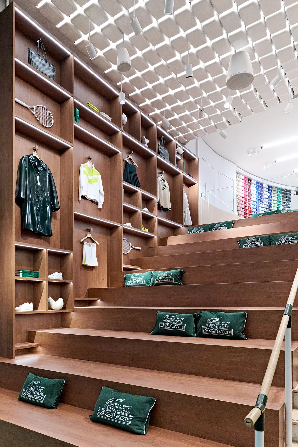 Architecture commerciale – Lacoste, design intérieur & vitrine — image 1