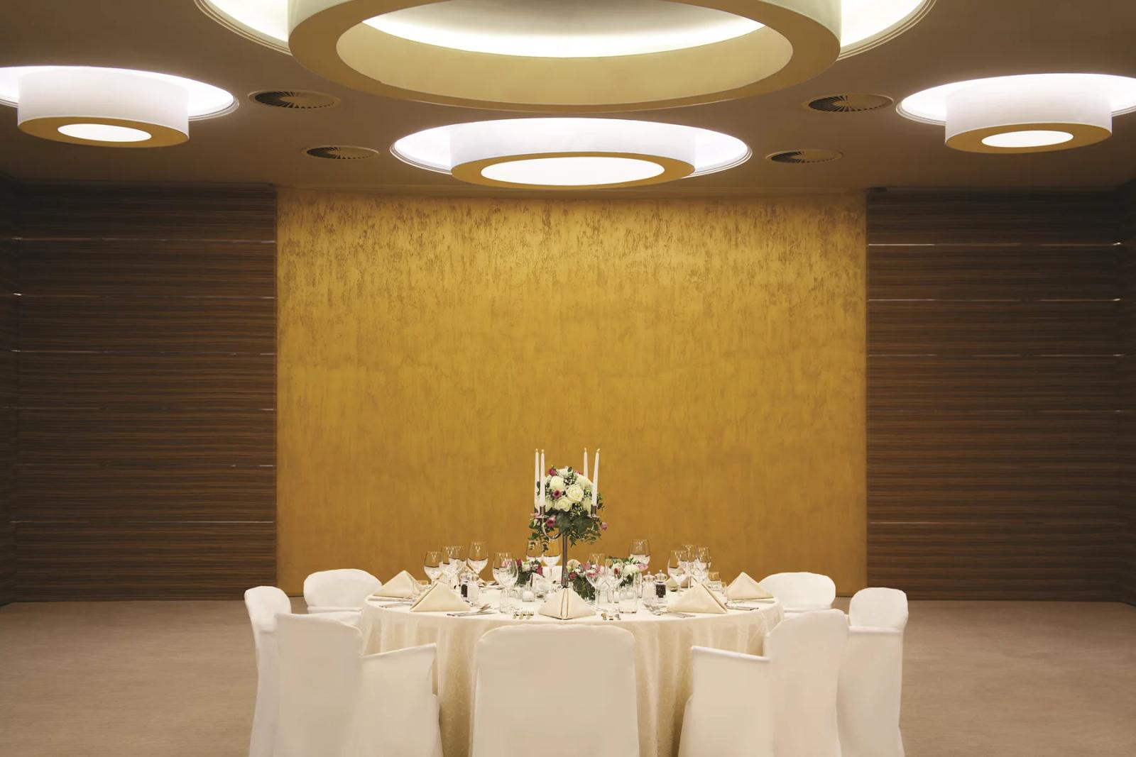 Kempinski Hotel Adriatic — interijer kongresne dvorane Balun s pažljivo odabranim materijalima, projekt IVN Architecture.