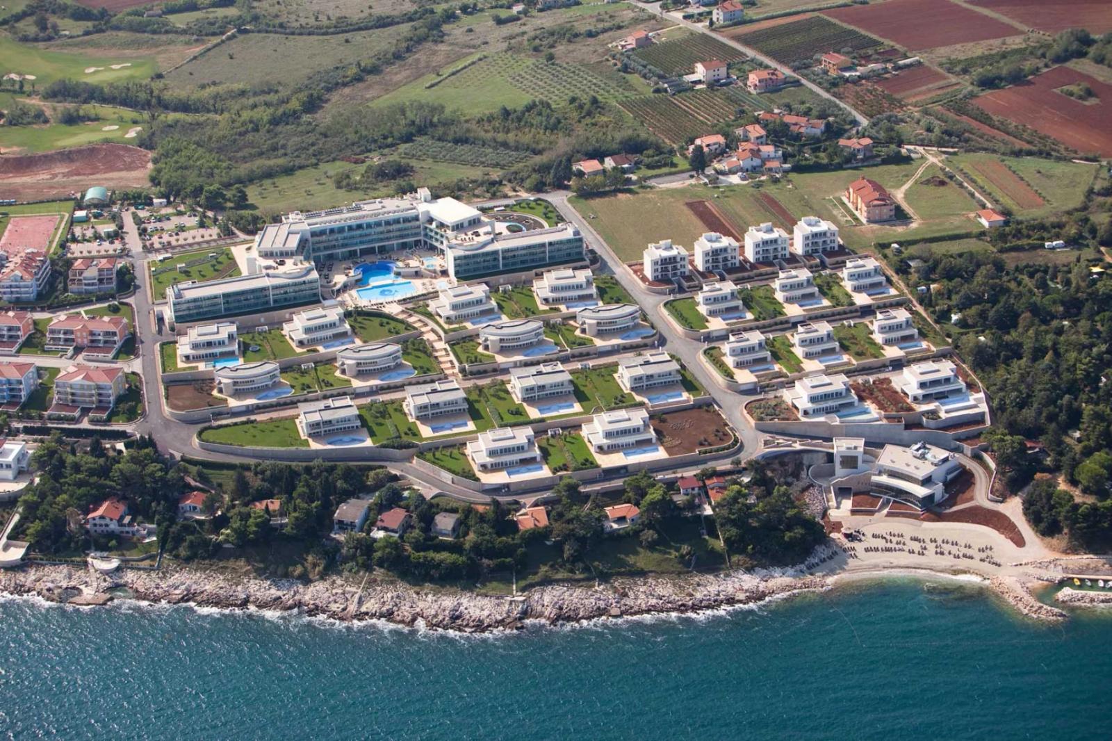 Kempinski Hotel Adriatic — detalj arhitekture i okoliša luksuznog hotela u Savudriji, projekt IVN Architecture.