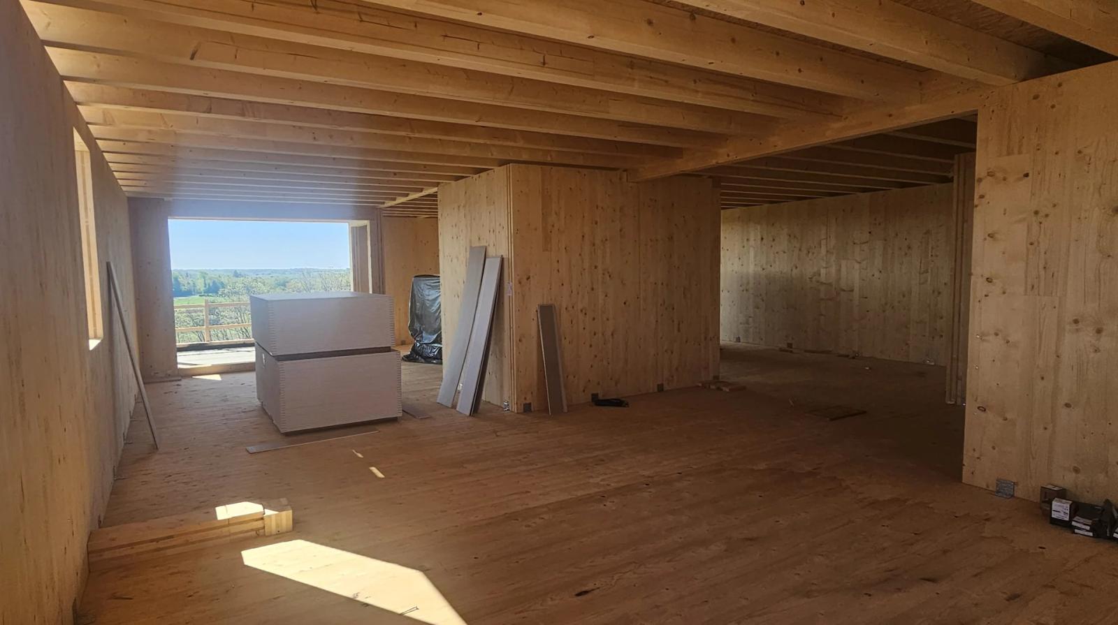 Residence Moela u Umagu — detalj arhitektonskog izričaja stambenog kompleksa s naglaskom na prirodne materijale i čiste linije, projekt IVN Architecture.