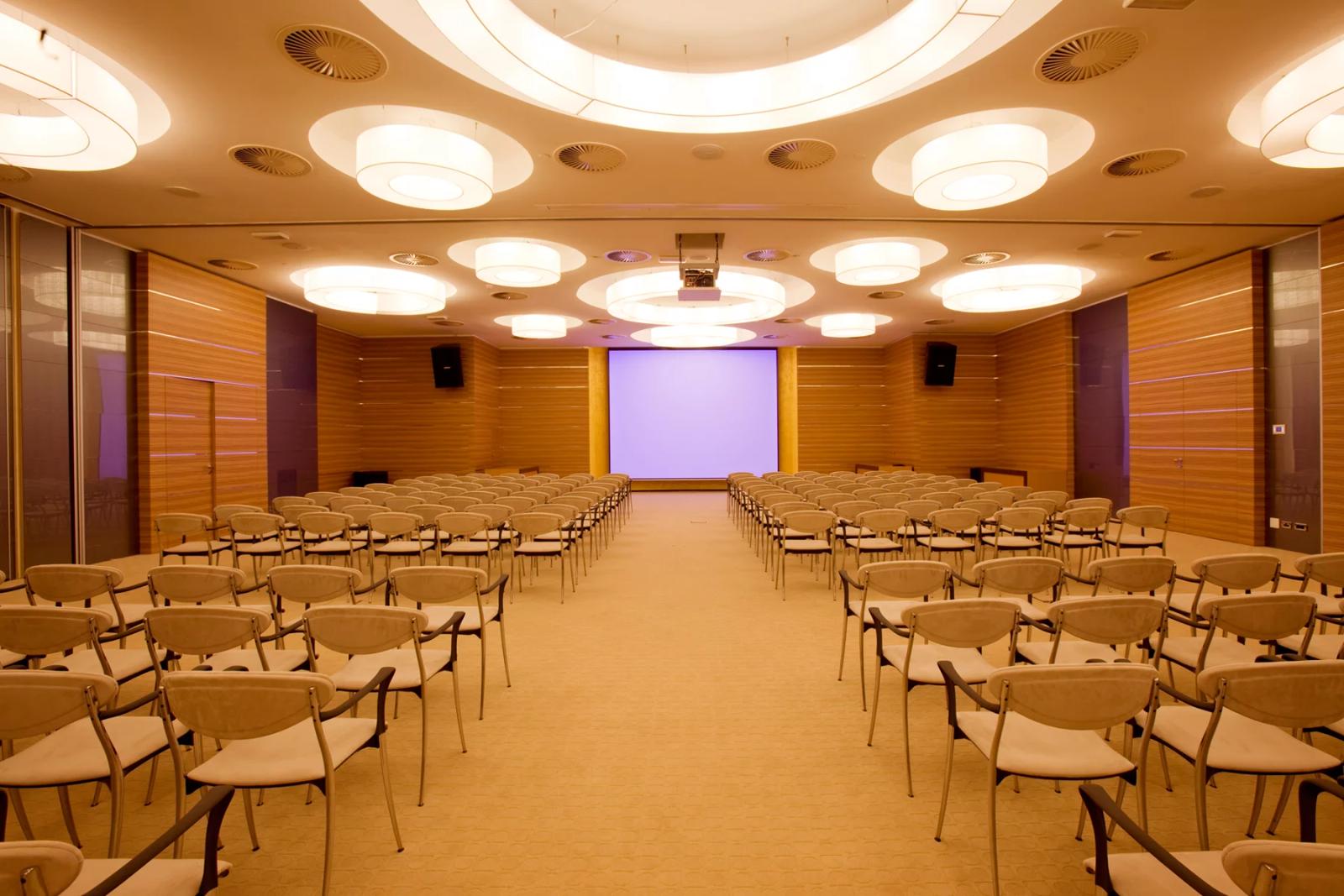 Kempinski Hotel Adriatic — interijer balske dvorane (Ballroom) s elegantnim dizajnom za događanja i kongrese, projekt IVN Architecture.