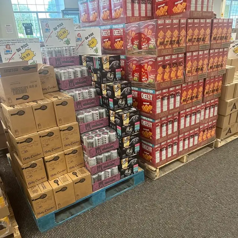 Store photo