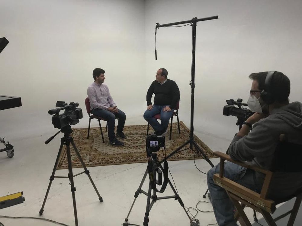 Grabando programa "Las entrevistas de Leganes" en el plato TVL 2021