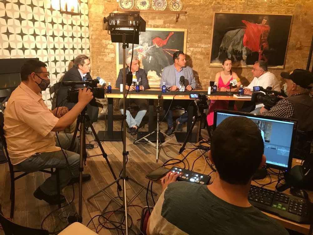Grabando programa "la andanada del 5" temporada 2021