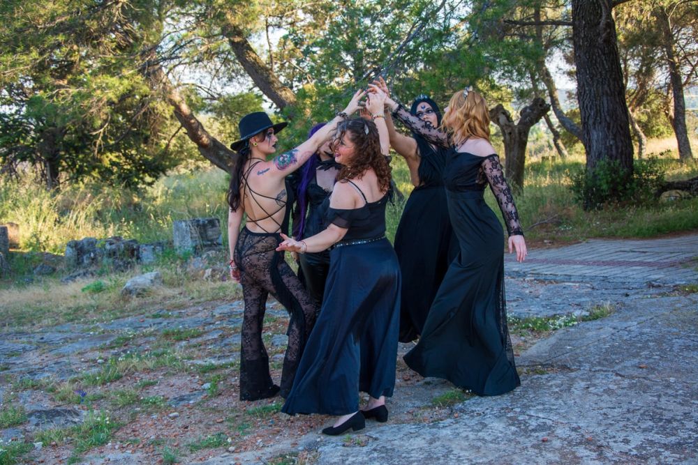 Brujas Negras 10-06-2021