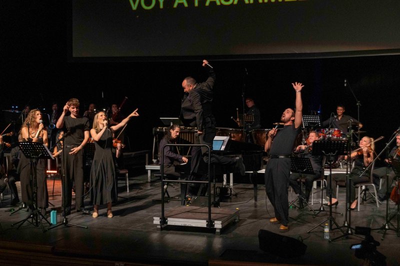 TOLEDO SE VISTE DE MÚSICA Y CINE CANCIONES DE CINE EN ESPAÑOL