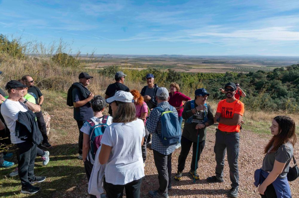 Ruta de senderismo por la sierra de Lillo 10-10-2026