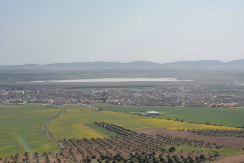 Cerro de San Anton, parque eolico y Ermita de San Anton (Lillo) 2017