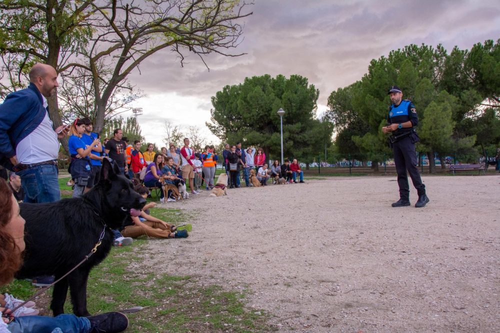 Formacion de perro policia 22-09-2019