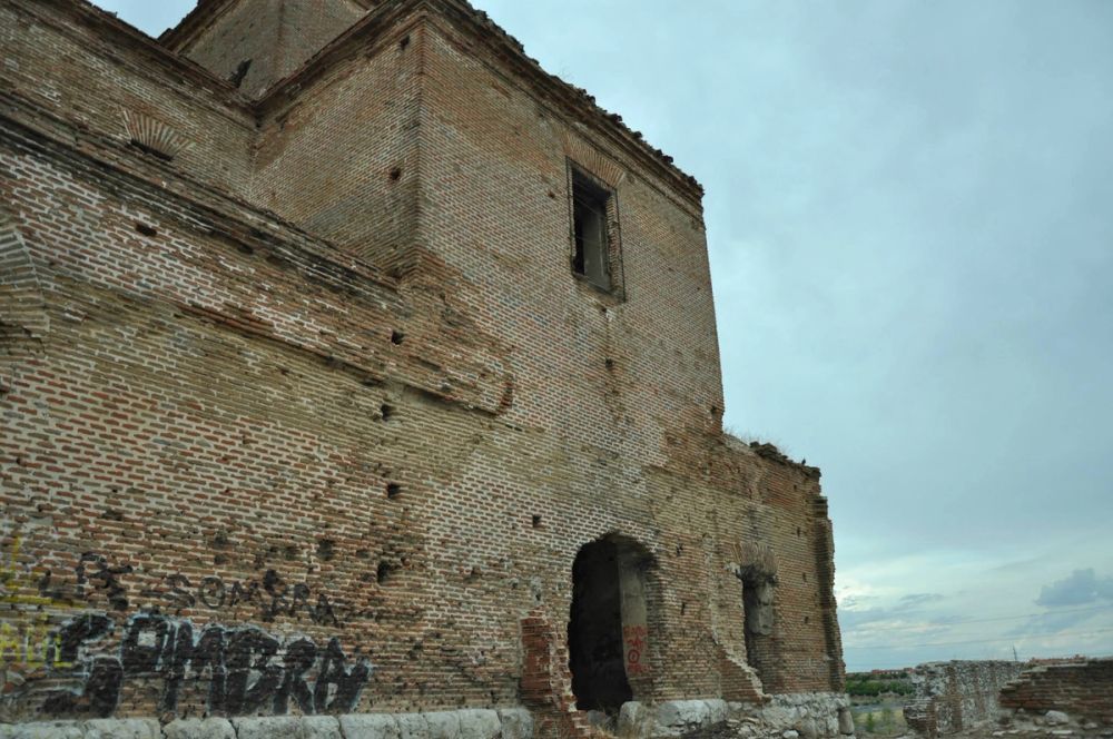 Iglesia de San Pedro Apóstol (parque Polvoranca (Leganes)) 30-08-2014