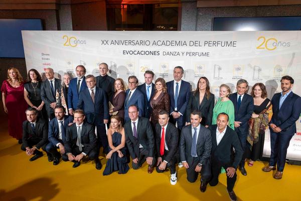 El Teatro Real de Madrid se rinde ante el arte olfativo en el XX aniversario de la Academia del Perfume
