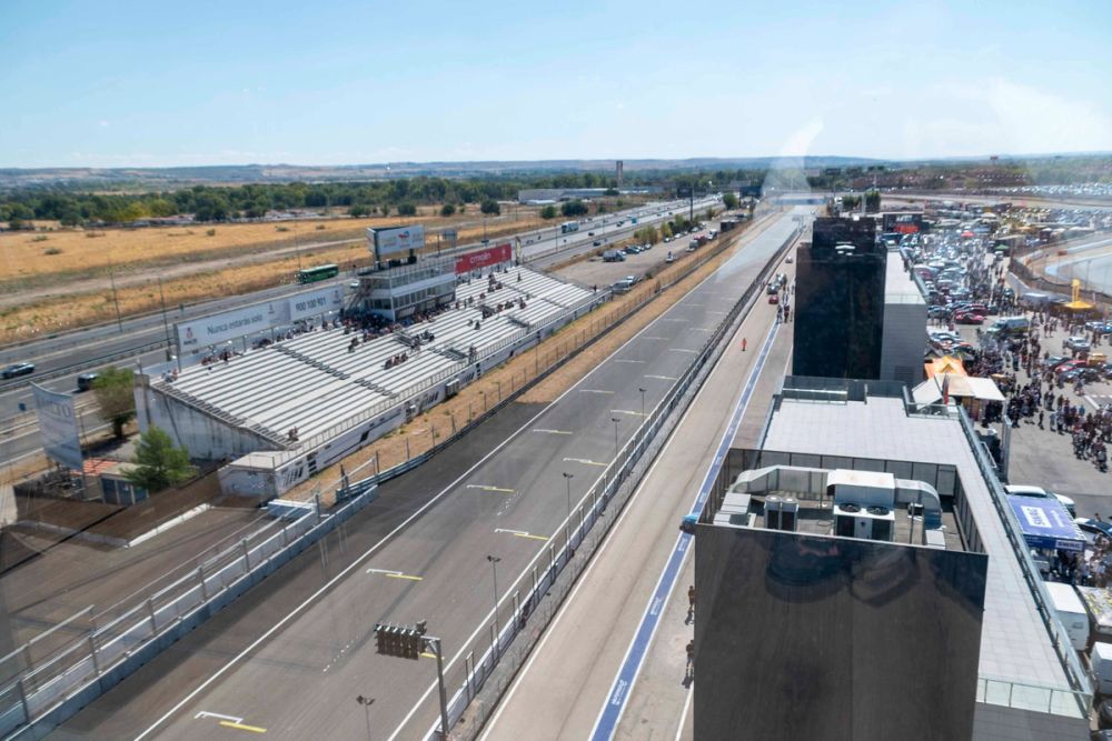 exhibición de coches en el circuito del jarama 19-09-2026