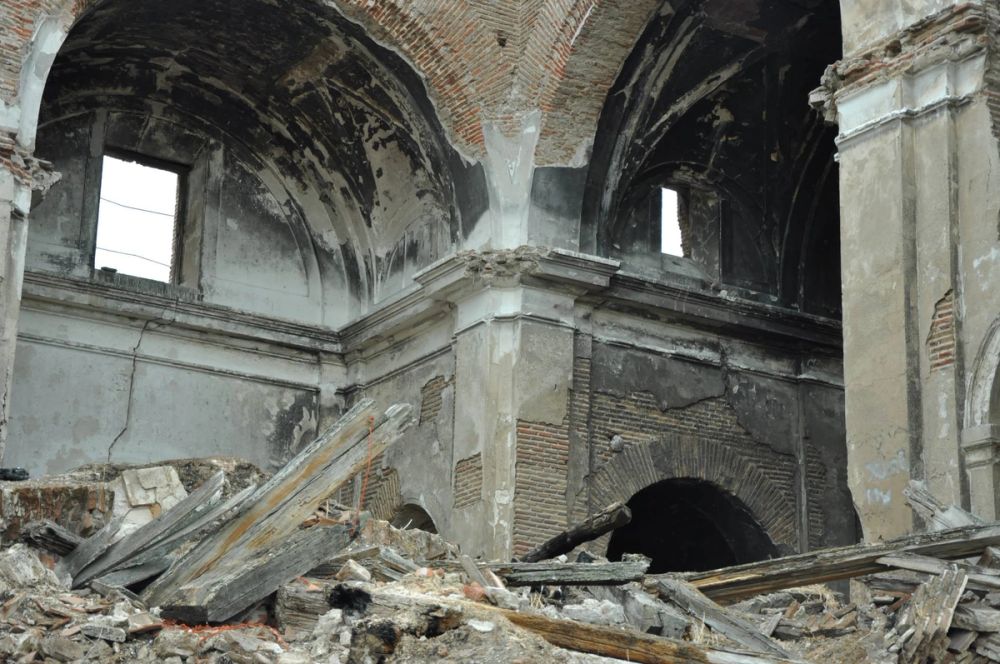Iglesia de San Pedro Apóstol (parque Polvoranca (Leganes)) 30-08-2014
