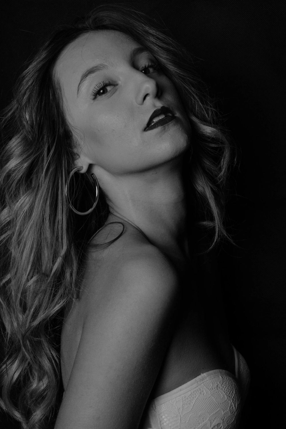Natalie En Blanco y Negro 26-11-2018