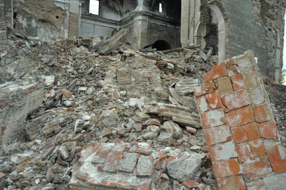 Iglesia de San Pedro Apóstol (parque Polvoranca (Leganes)) 30-08-2014