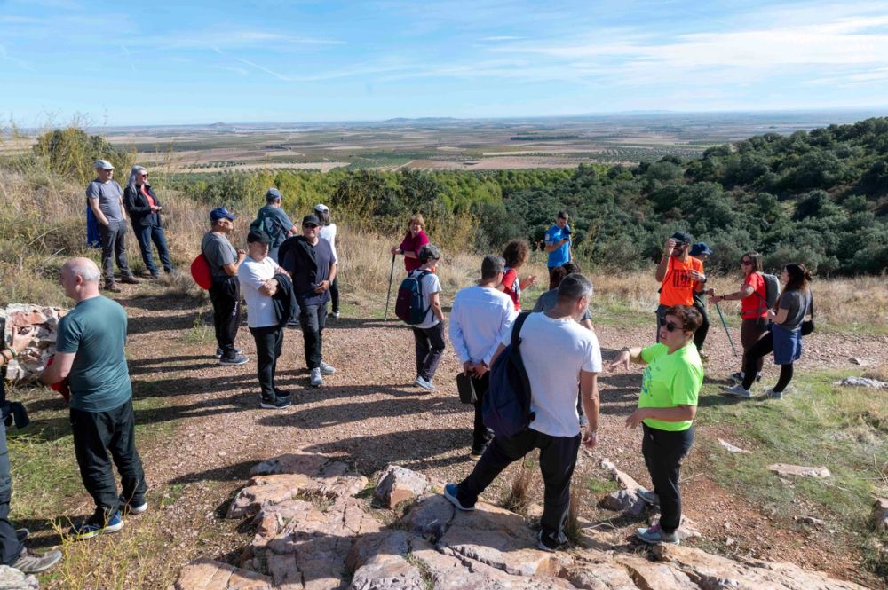 Ruta de senderismo por la sierra de Lillo 10-10-2026