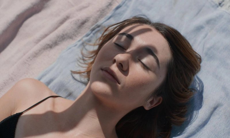 'FORASTERA', protagonizada por Zoe Stein y Lluís Homar. Premio FIPRESCI. En cines el próximo 11 de septiembre